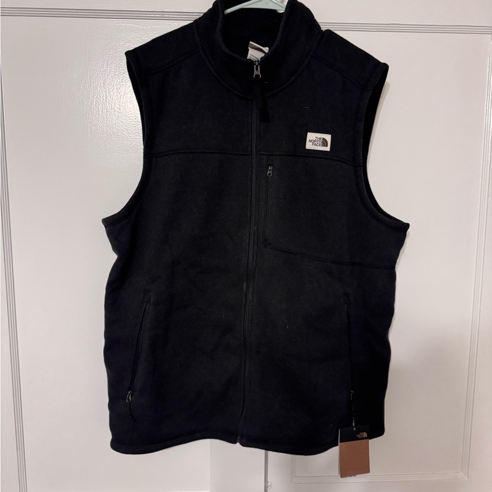 The North Face Men’s Black Fleece Vest